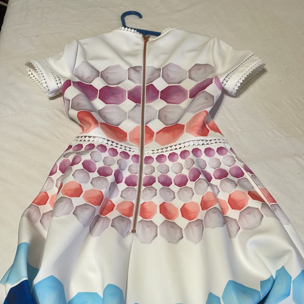 Ted Baker London White and Pink Hexagon Dress - Picture 3 of 6